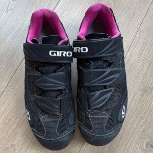 Giro Women's Black and Pink Athletic Shoes